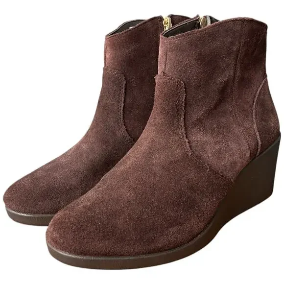CROCS Leigh Womens 7 Espresso Suede Ankle Boots Wedge Heels Bootie Side Zip - Picture 2 of 13